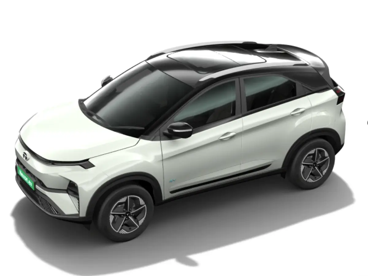 Tata Nexon EV Pristine White DT